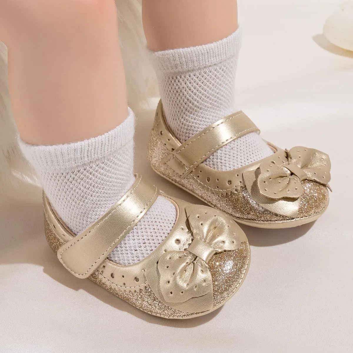 Sawimlgy Baby Girls Mary Jane Sequins Crown Flats PU Leather Wedding Party Princess Ballet Shoe Infant Rubber Sole Prewalker Toddler First Crib Shoes