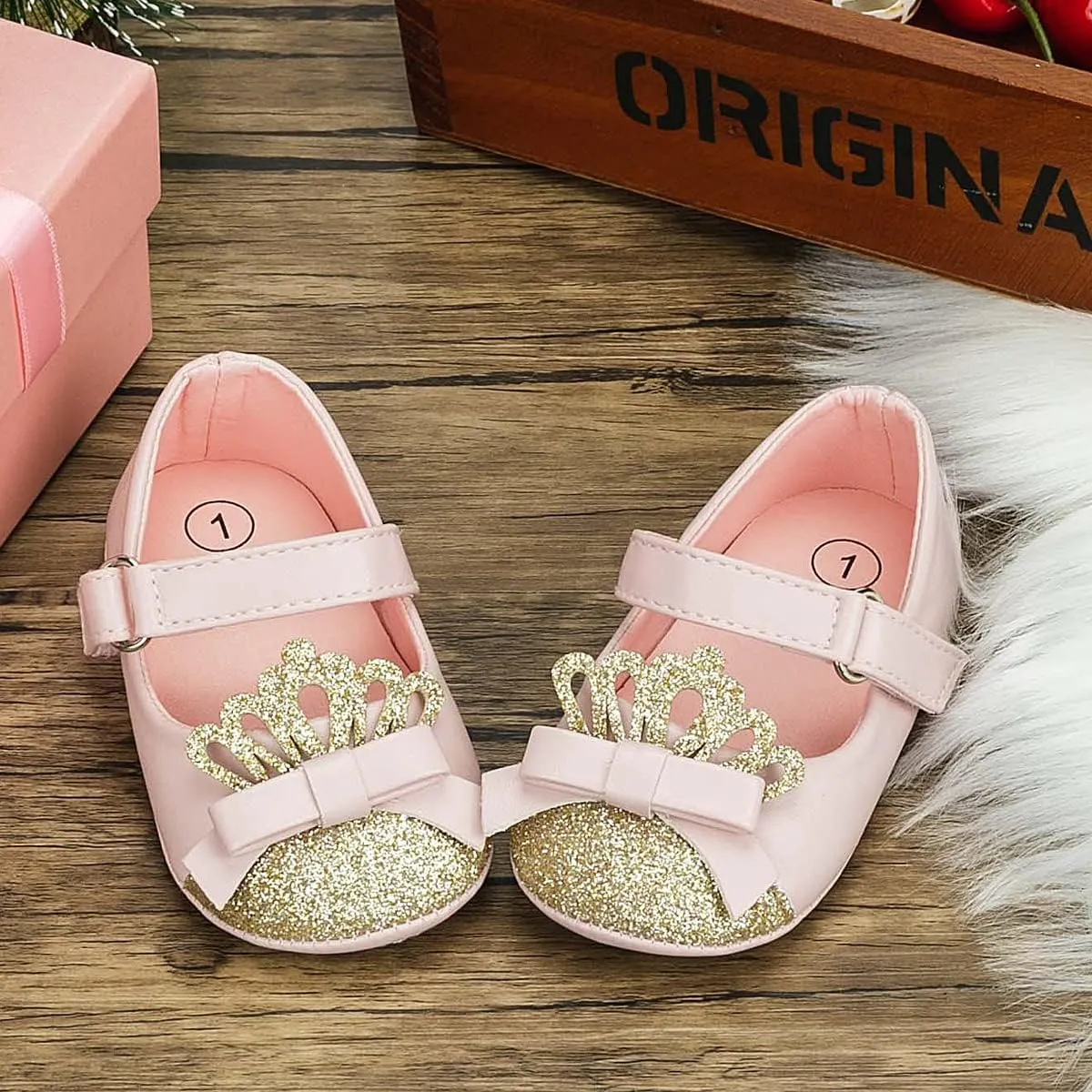 Sawimlgy Baby Girls Mary Jane Sequins Crown Flats PU Leather Wedding Party Princess Ballet Shoe Infant Rubber Sole Prewalker Toddler First Crib Shoes