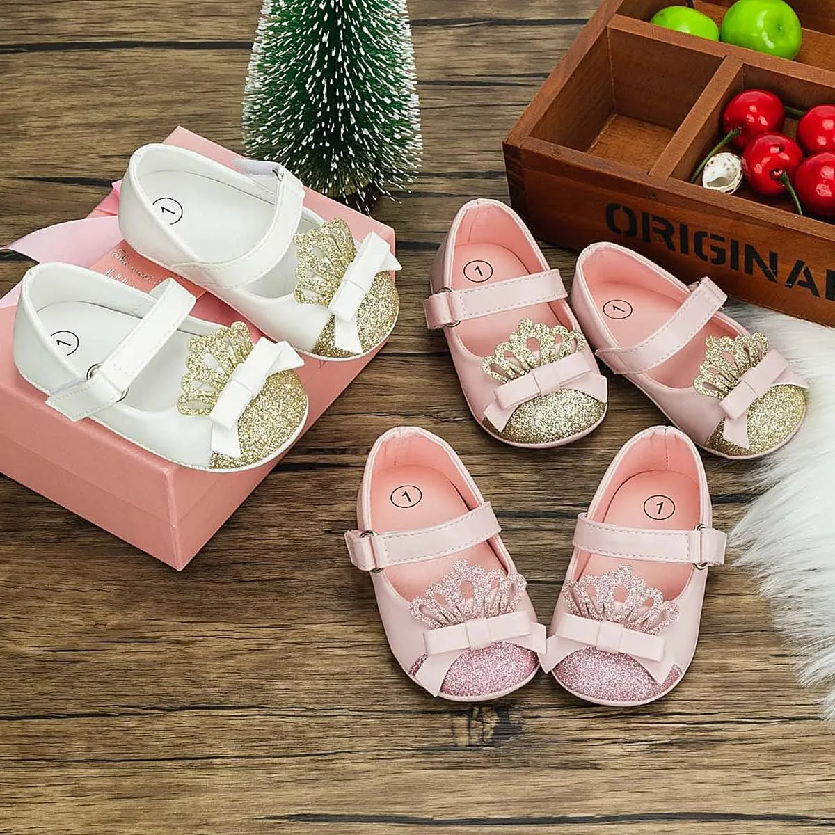 Sawimlgy Baby Girls Mary Jane Sequins Crown Flats PU Leather Wedding Party Princess Ballet Shoe Infant Rubber Sole Prewalker Toddler First Crib Shoes